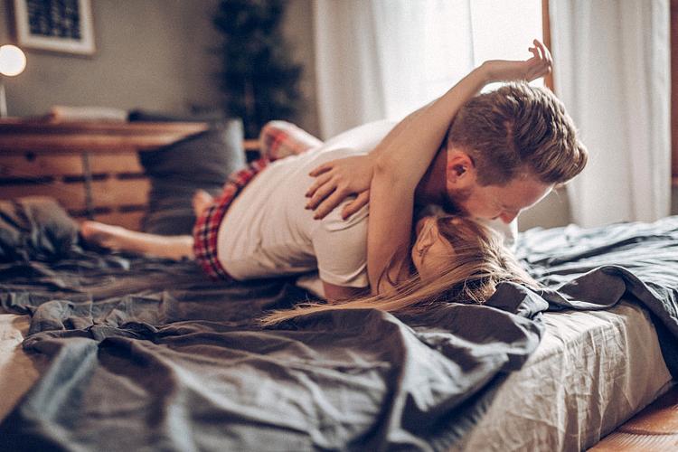 happy sex, in love, dating teaching, emotional intimacy, sexual connection, relationship advice, communication, healthy relationships, modern love