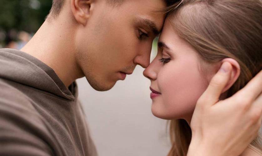 in love, dating teaching, lasting love, self-discovery, relationship growth, emotional connection, modern romance, love balance